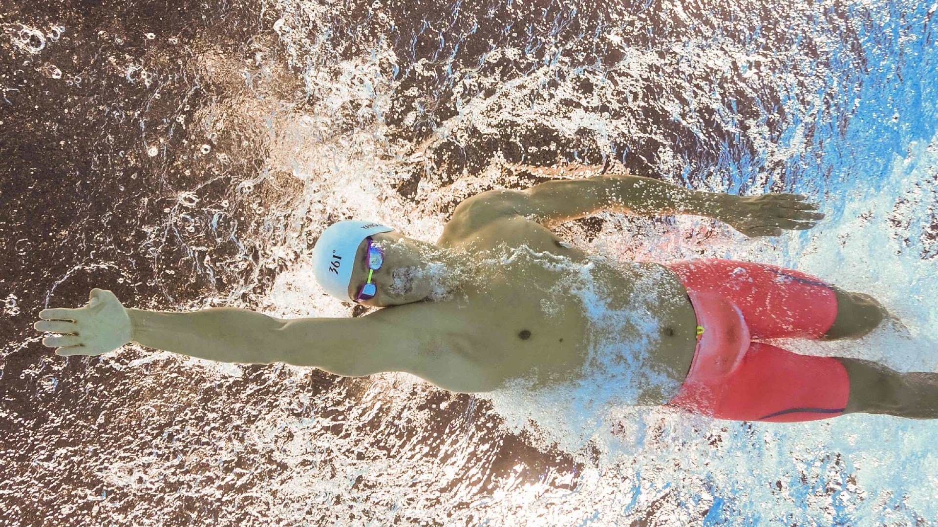 布伦森赛后谦逊发言登热搜，辽宁男篮大胜山东泰山引发热议